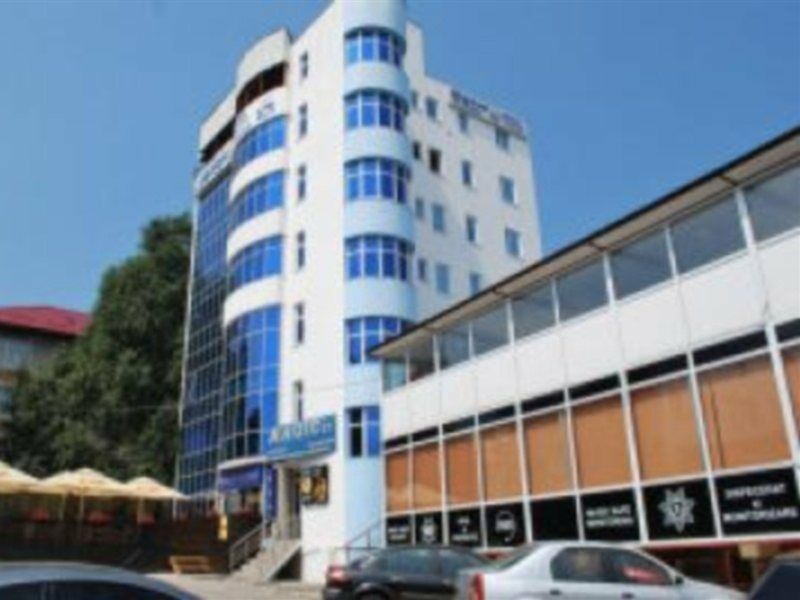 Hotel Magic - City Center Piteşti Exterior foto