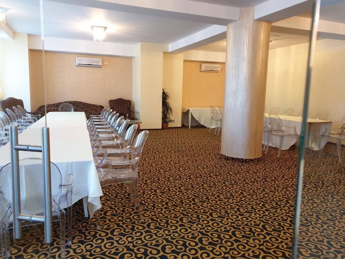 Hotel Magic - City Center Piteşti Exterior foto